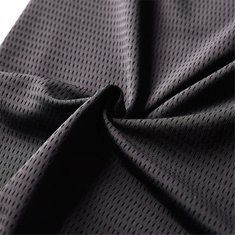 2021 Summer thin ice silk Men Jogging Pants Breathable GYM Sportswear Joggers summer Pants Men Running Pants Jogging Sweatpants
2021 Summer thin ice silk Men Jogging Pants Breathable GYM Sportswear Joggers summer Pants Men Running Pants Jogging Sweatpants