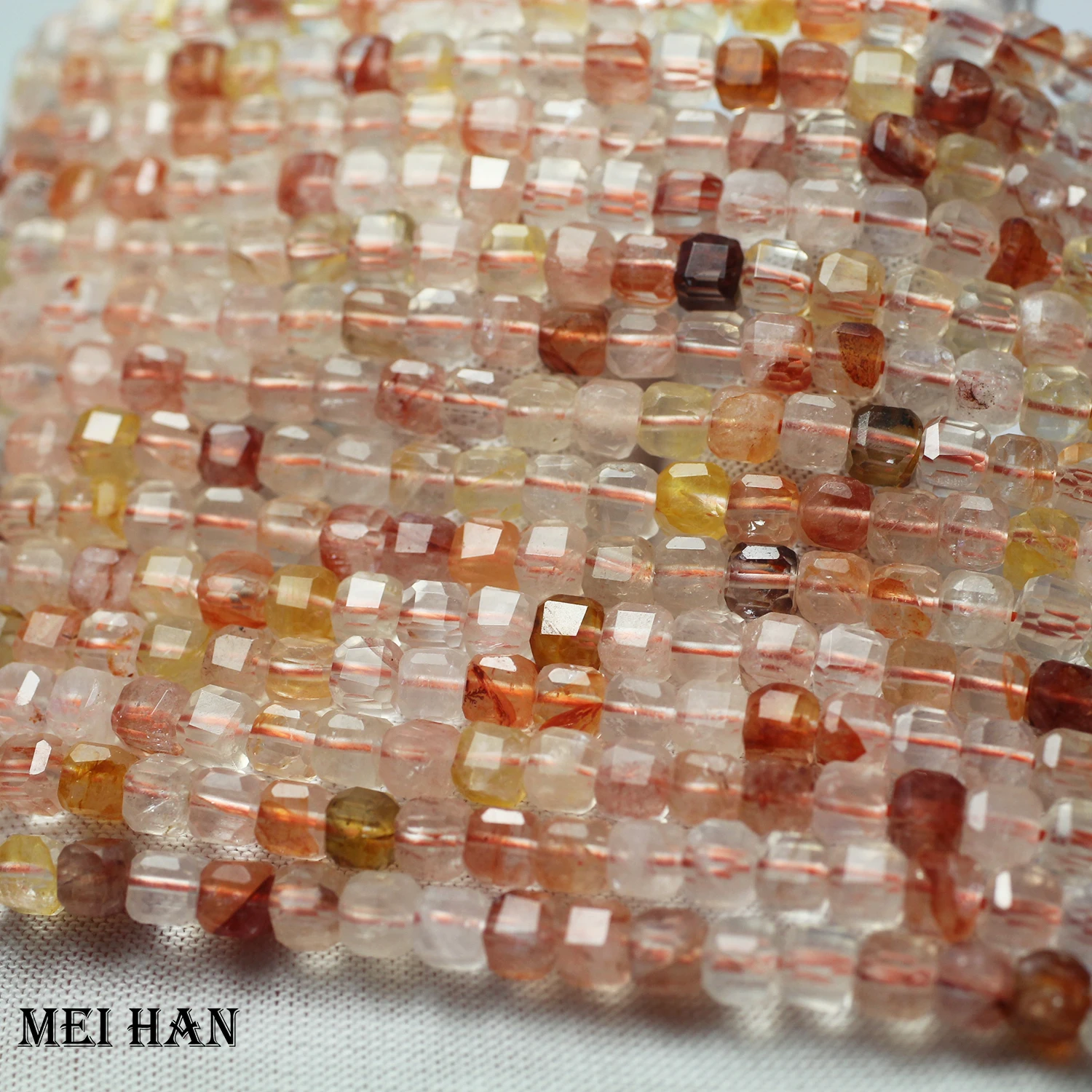 Meihan Бесплатная доставка (2 нити/комплект) натуральный 4,3 мм Красный Кристалл кварц граненый куб свободные бусины фотоподарок
Meihan Бесплатная доставка (2 нити/комплект) натуральный 4,3 мм Красный Кристалл кварц граненый куб свободные бусины фотоподарок