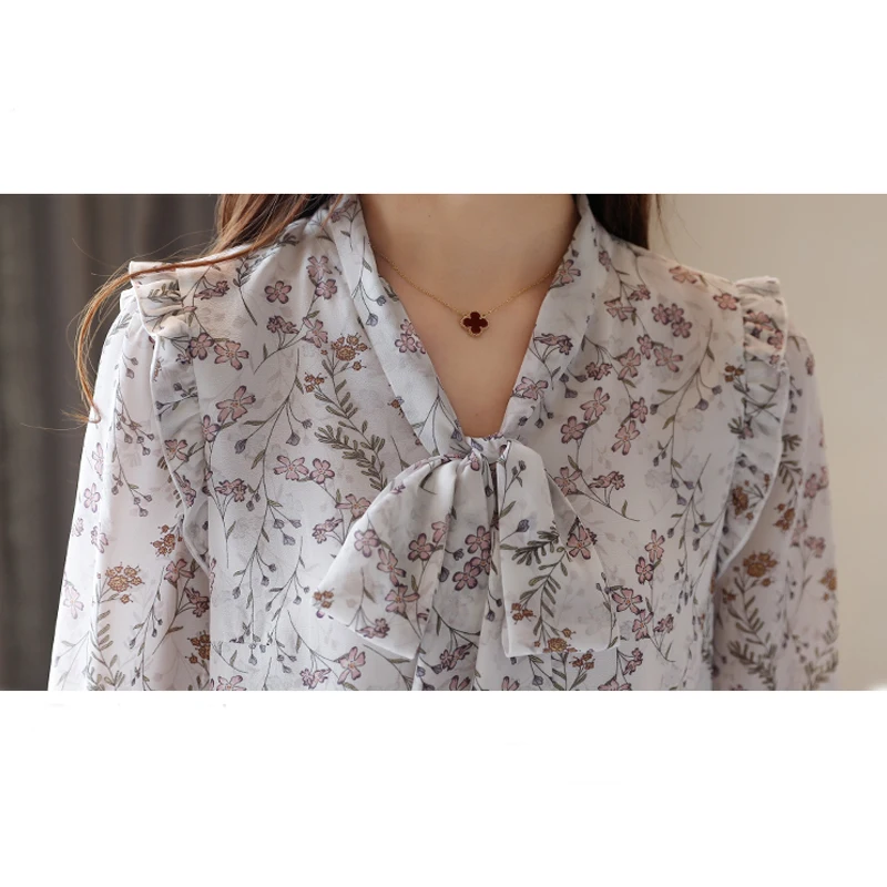 Sexy V-neck Loose Ladies Clothing Autumn Bow Tops Casual Long Sleeve Print Chiffon Blouse Women Tops and Blouse 5372 50
Sexy V-neck Loose Ladies Clothing Autumn Bow Tops Casual Long Sleeve Print Chiffon Blouse Women Tops and Blouse 5372 50