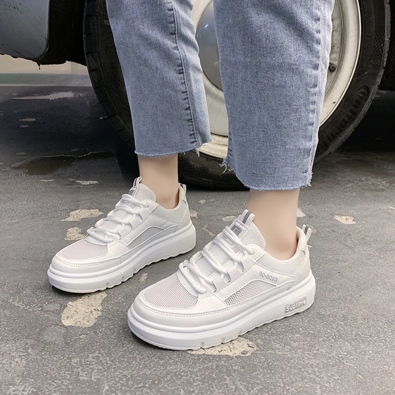 2021 Soft Mesh Breathable Women Sneakers Platform Women Casual Simple Design Comfort White Flats Female Vulcanized Shoes Tenis
2021 Soft Mesh Breathable Women Sneakers Platform Women Casual Simple Design Comfort White Flats Female Vulcanized Shoes Tenis