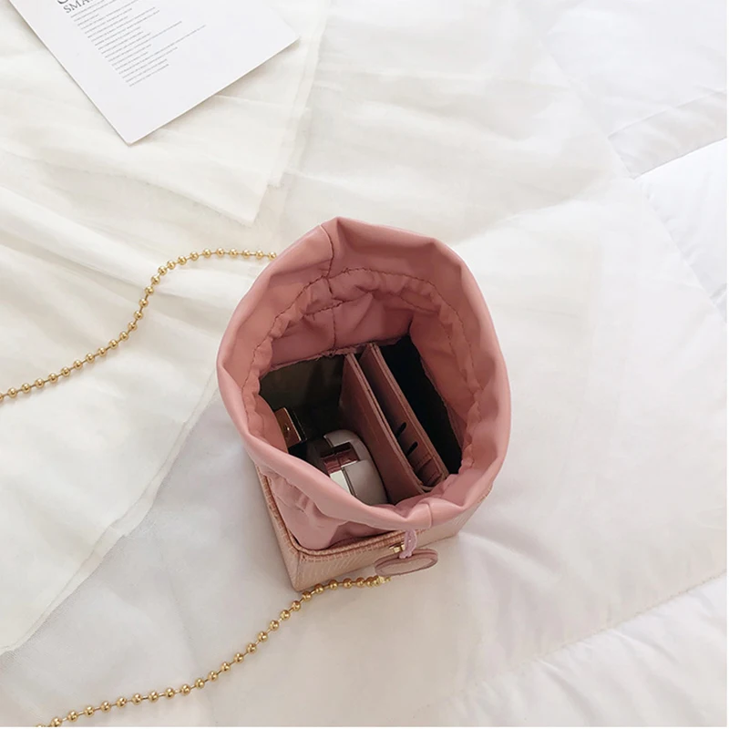 Lady Elegant Crocodile Grain Cross-Over Pouch Women Messenger Shoulder Bag Small String Bucket 4 Colors
Lady Elegant Crocodile Grain Cross-Over Pouch Women Messenger Shoulder Bag Small String Bucket 4 Colors