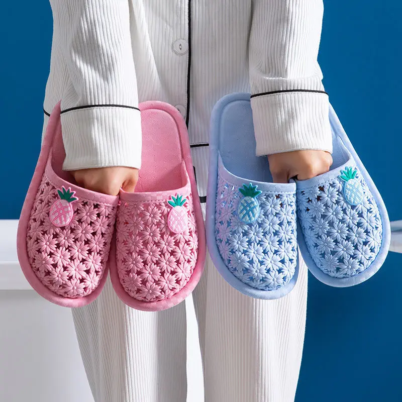 2021 Summer New Products Sandals and Slippers Women Korean Fashion Outer Wear Baotou Hollow Hole Shoes
2021 Summer New Products Sandals and Slippers Women Korean Fashion Outer Wear Baotou Hollow Hole Shoes