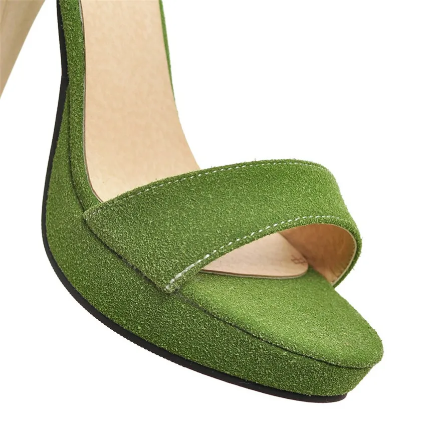 Elegant sandals Women High Heels Pumps Super high heel Shoes Women's sandals waterproof platform sandals Small Big Size 30 - 46
Elegant sandals Women High Heels Pumps Super high heel Shoes Women's sandals waterproof platform sandals Small Big Size 30 - 46