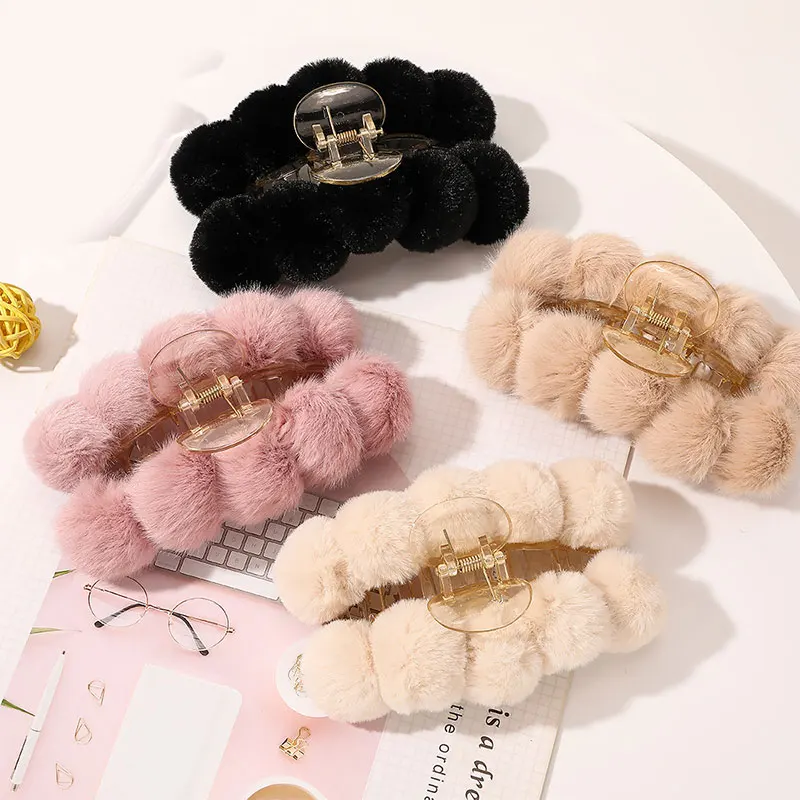 Winter Plush Claw Hairpin Head Clips Women Accessories New Hair Claws Cute Headband Hair Clip Hairpin Fashion Hair Accessories
Winter Plush Claw Hairpin Head Clips Women Accessories New Hair Claws Cute Headband Hair Clip Hairpin Fashion Hair Accessories