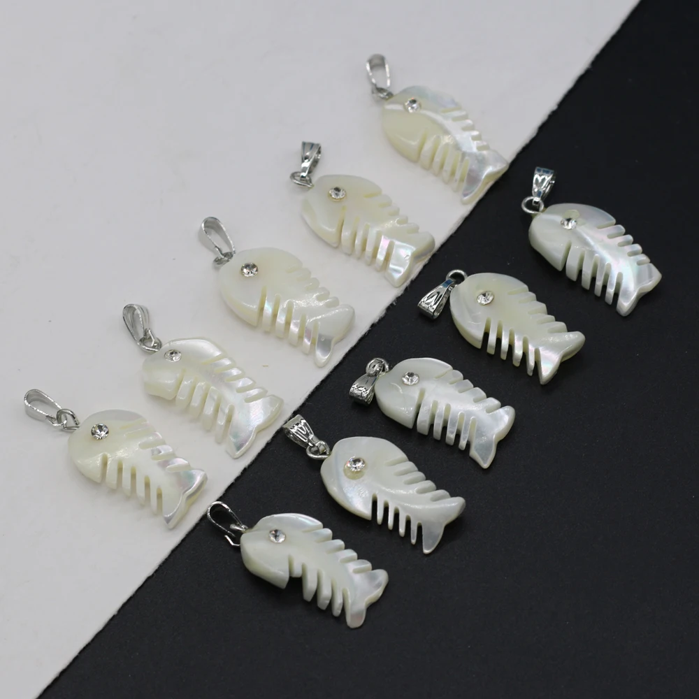 5PCS Natural Freshwater Shell White Fish Shape with Diamond Pendant Making DIY Fashion Necklace Earrings Jewelry Decoration Gift
5PCS Natural Freshwater Shell White Fish Shape with Diamond Pendant Making DIY Fashion Necklace Earrings Jewelry Decoration Gift