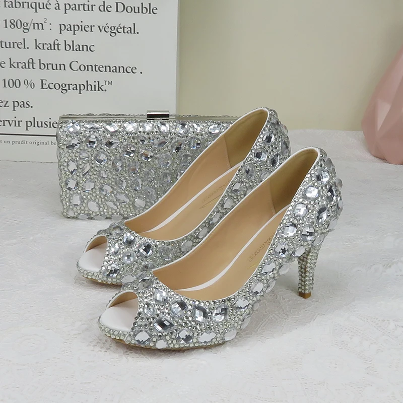 BaoYaFang silver crystal Women wedding shoes with matching bags Open Toe Ladies Party Dress high heels shoes Big size 34-43
BaoYaFang silver crystal Women wedding shoes with matching bags Open Toe Ladies Party Dress high heels shoes Big size 34-43