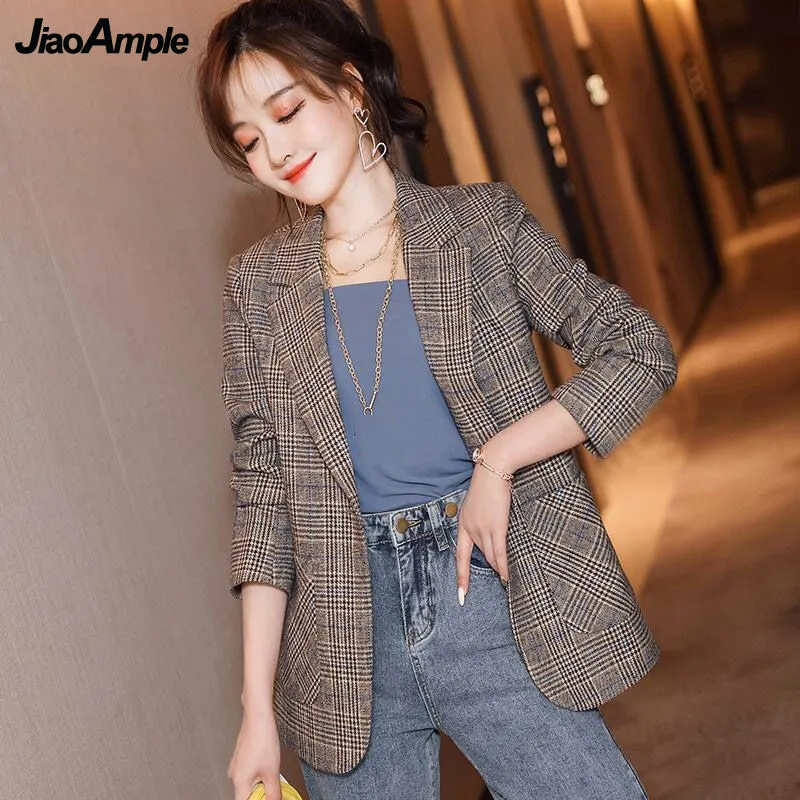 2021 Spring Autumn New Plaid Suit Jacket Women Simple Long-sleeved Casual Plus Size Blazer Coat Female Elegant Crop Top Clothes
2021 Spring Autumn New Plaid Suit Jacket Women Simple Long-sleeved Casual Plus Size Blazer Coat Female Elegant Crop Top Clothes
