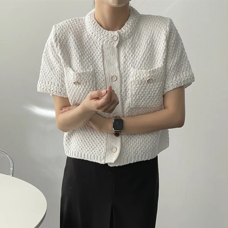 HziriP White All-Match Single-Breasted Solid Color Short-Sleeved Shirt Fragrance Women New 2021 Fashion Casual Gentle Blouses
HziriP White All-Match Single-Breasted Solid Color Short-Sleeved Shirt Fragrance Women New 2021 Fashion Casual Gentle Blouses