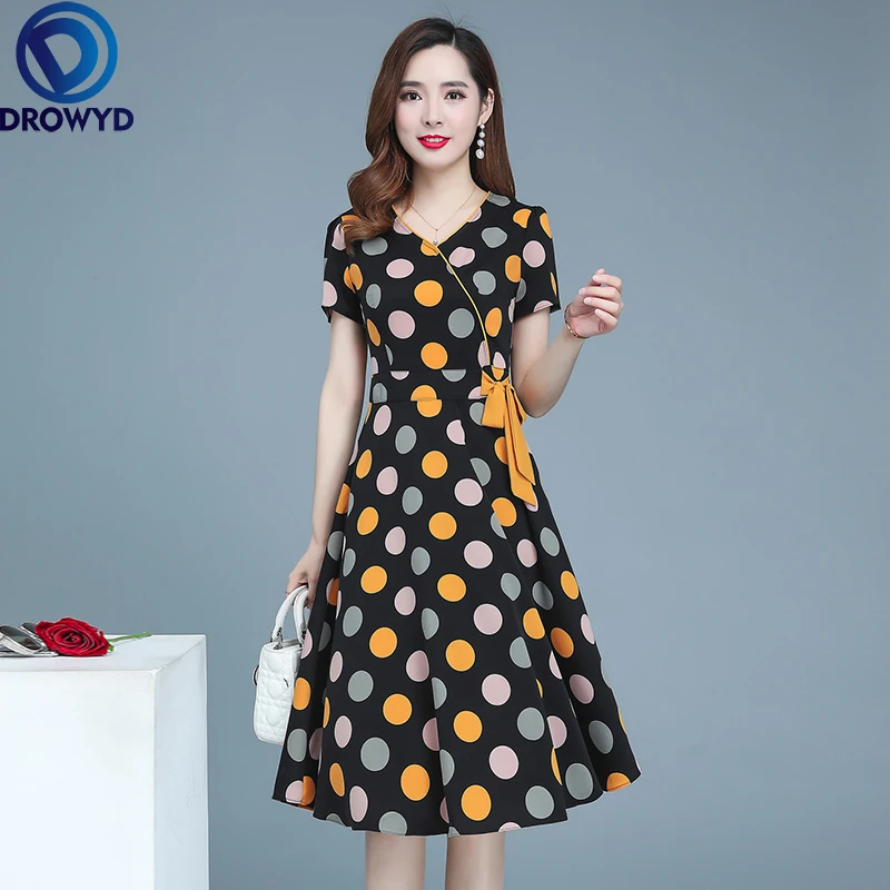 2021 Beach Dot Print Midi Dress for Women Summer Fashion Short Sleeve V-neck Chiffon Dress Elegant Boho Party Dresses Vestidos
2021 Beach Dot Print Midi Dress for Women Summer Fashion Short Sleeve V-neck Chiffon Dress Elegant Boho Party Dresses Vestidos