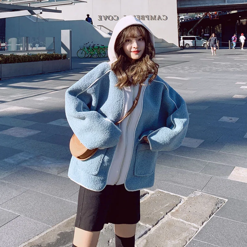 Hooded fake two-piece lamb fur short coat women 2020 winter new style Korean loose fur coat casual thick L15
Hooded fake two-piece lamb fur short coat women 2020 winter new style Korean loose fur coat casual thick L15