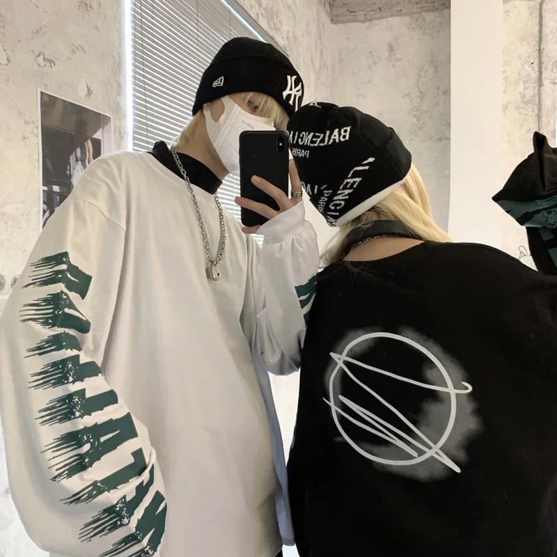 Hip-Hop Streetwear Unique Rendering Long Sleeve t-Shirts Couple Oversized Ulzzang Goth Clothes For Teenagers Urban y2k Women Top
Hip-Hop Streetwear Unique Rendering Long Sleeve t-Shirts Couple Oversized Ulzzang Goth Clothes For Teenagers Urban y2k Women Top