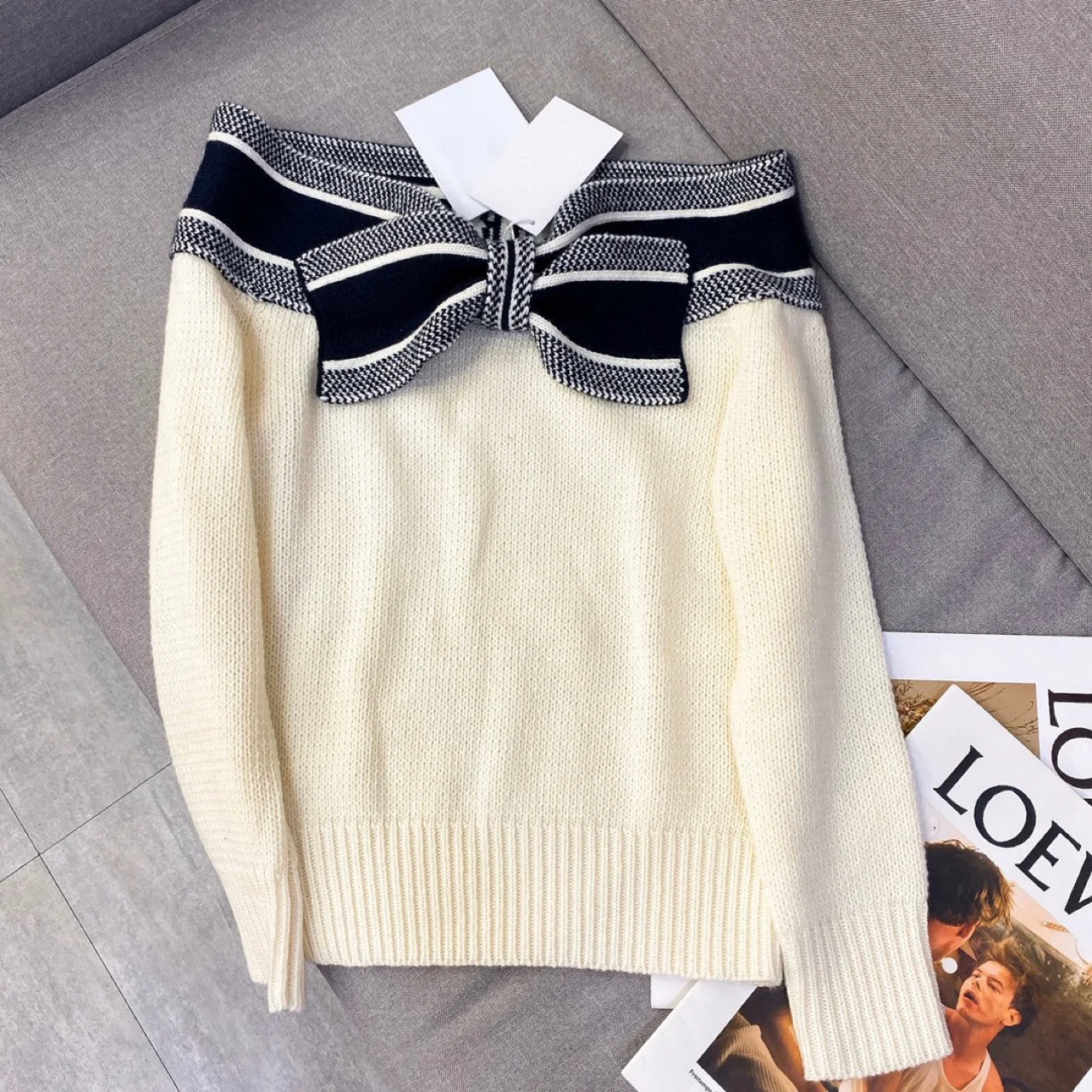 2021 Autumn And Winter Women's New Style Navy Slash Neck Strapless Bow Tie Bowknot Decorated Wool Knit Sweater Top Sweater Women
2021 Autumn And Winter Women's New Style Navy Slash Neck Strapless Bow Tie Bowknot Decorated Wool Knit Sweater Top Sweater Women