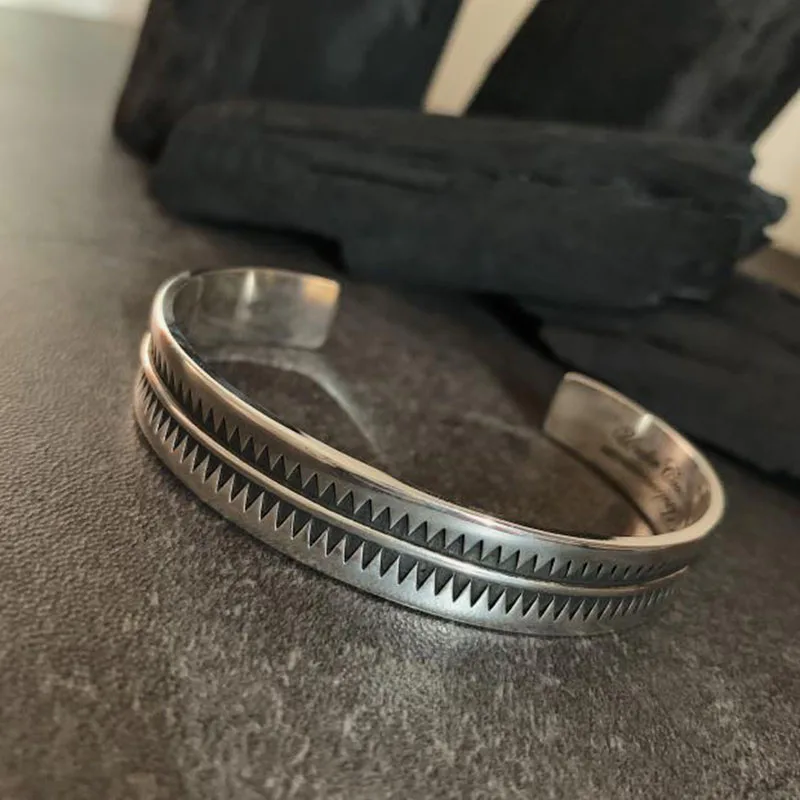 YAOLOGE 925 Silver Bracelet 2021 New Fashion Trend Retro Sawtooth Open Bracelet Neutral Fashion Jewelry Gift
YAOLOGE 925 Silver Bracelet 2021 New Fashion Trend Retro Sawtooth Open Bracelet Neutral Fashion Jewelry Gift