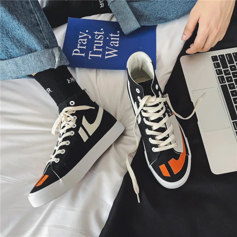 2021 canvas shoes men's high help spring and autumn high help men's shoes sports board shoes men's shoes canvas shoes 
2021 canvas shoes men's high help spring and autumn high help men's shoes sports board shoes men's shoes canvas shoes