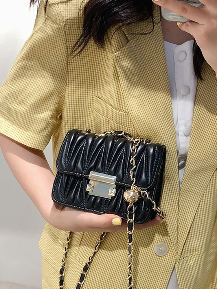 embroider Design Small Chain PU Leather Shoulder Saddle Crossbody Bags for Women 2021 Luxury Brand Travel Handbags
embroider Design Small Chain PU Leather Shoulder Saddle Crossbody Bags for Women 2021 Luxury Brand Travel Handbags