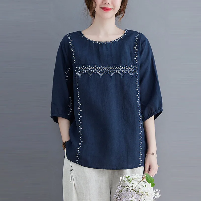 Women Summer Cotton Linen Casual T-shirts New 2021 Simple Style Vintage Embroidery Loose Female Half Sleeve Tops Tees S3881
Women Summer Cotton Linen Casual T-shirts New 2021 Simple Style Vintage Embroidery Loose Female Half Sleeve Tops Tees S3881