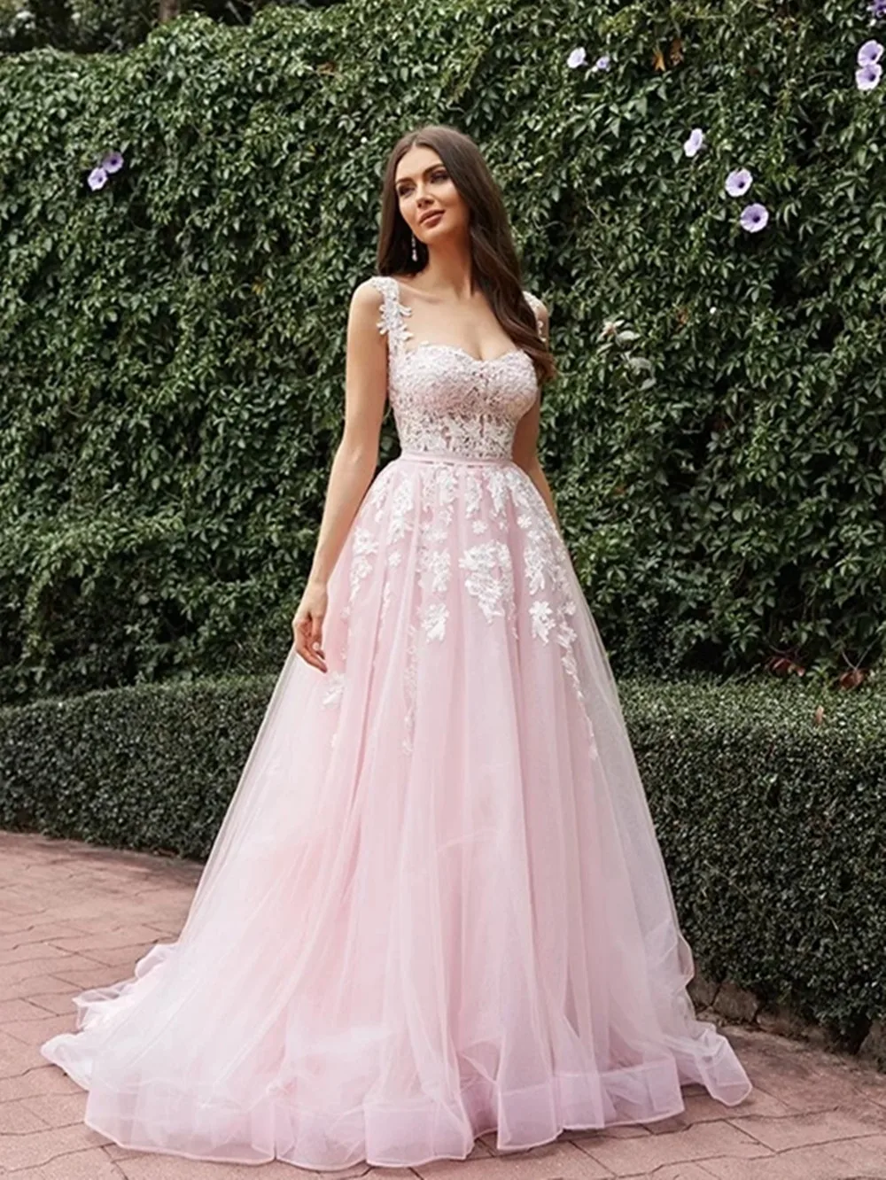 Pink Hollow lace Wedding Dress Bridesmade 2022 Floral Appliques Three Quarter Sweetheart Backless A-Line TrainTulle Bridal Gowns
Pink Hollow lace Wedding Dress Bridesmade 2022 Floral Appliques Three Quarter Sweetheart Backless A-Line TrainTulle Bridal Gowns