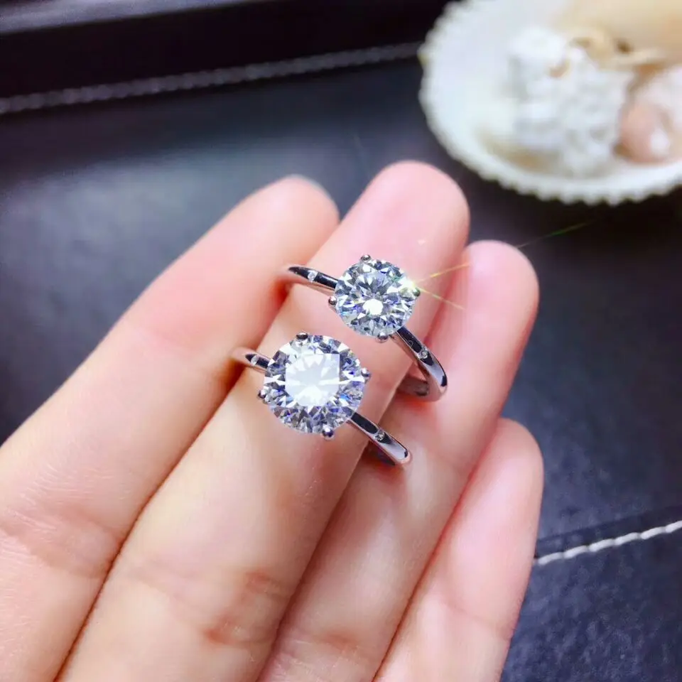 MeiBaPJ Glittering Moissanite Gemstone 4 Claw Simple Diamond Ring for Women Real 925 Sterling Silver Charm Fine Wedding Jewelry
MeiBaPJ Glittering Moissanite Gemstone 4 Claw Simple Diamond Ring for Women Real 925 Sterling Silver Charm Fine Wedding Jewelry