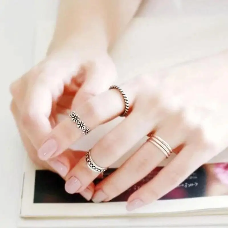 12Pcs/Set Women Vintage Adjustable Finger Foot Ring Set Summer Sexy Charm Retro Bohimia Carved Beach Toe Rings Fashion Jewelry
12Pcs/Set Women Vintage Adjustable Finger Foot Ring Set Summer Sexy Charm Retro Bohimia Carved Beach Toe Rings Fashion Jewelry