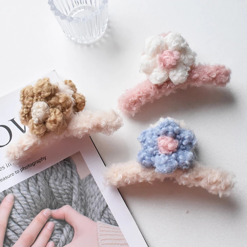 Sweet Girls Clamps Women Simplicity Korea Cute Hair Claw Plush Flowers Hair Crab Shark Clip Headwear Hairpin Hair Accessories
Sweet Girls Clamps Women Simplicity Korea Cute Hair Claw Plush Flowers Hair Crab Shark Clip Headwear Hairpin Hair Accessories