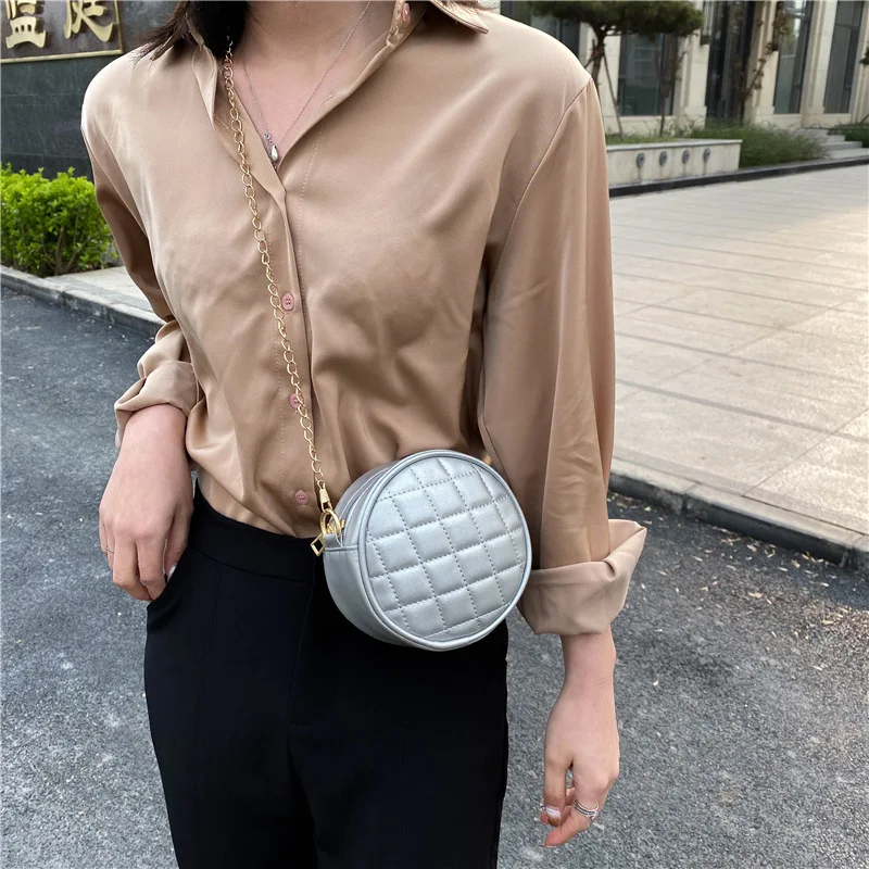 Fashion Diamond Lattice Chain Crossbody Bag Women's Black Round Luxury Women Brand Handbags High Quality Mini Shoulder Bags 2021
Fashion Diamond Lattice Chain Crossbody Bag Women's Black Round Luxury Women Brand Handbags High Quality Mini Shoulder Bags 2021