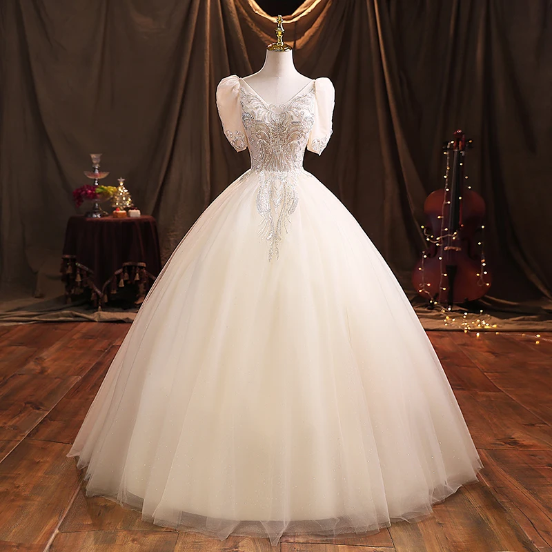 New Vestidos Luxury Quinceanera Dresses Party Dress Classic V-neck Prom Dress Elegant Ball Gown Customize Robe De Bal
New Vestidos Luxury Quinceanera Dresses Party Dress Classic V-neck Prom Dress Elegant Ball Gown Customize Robe De Bal