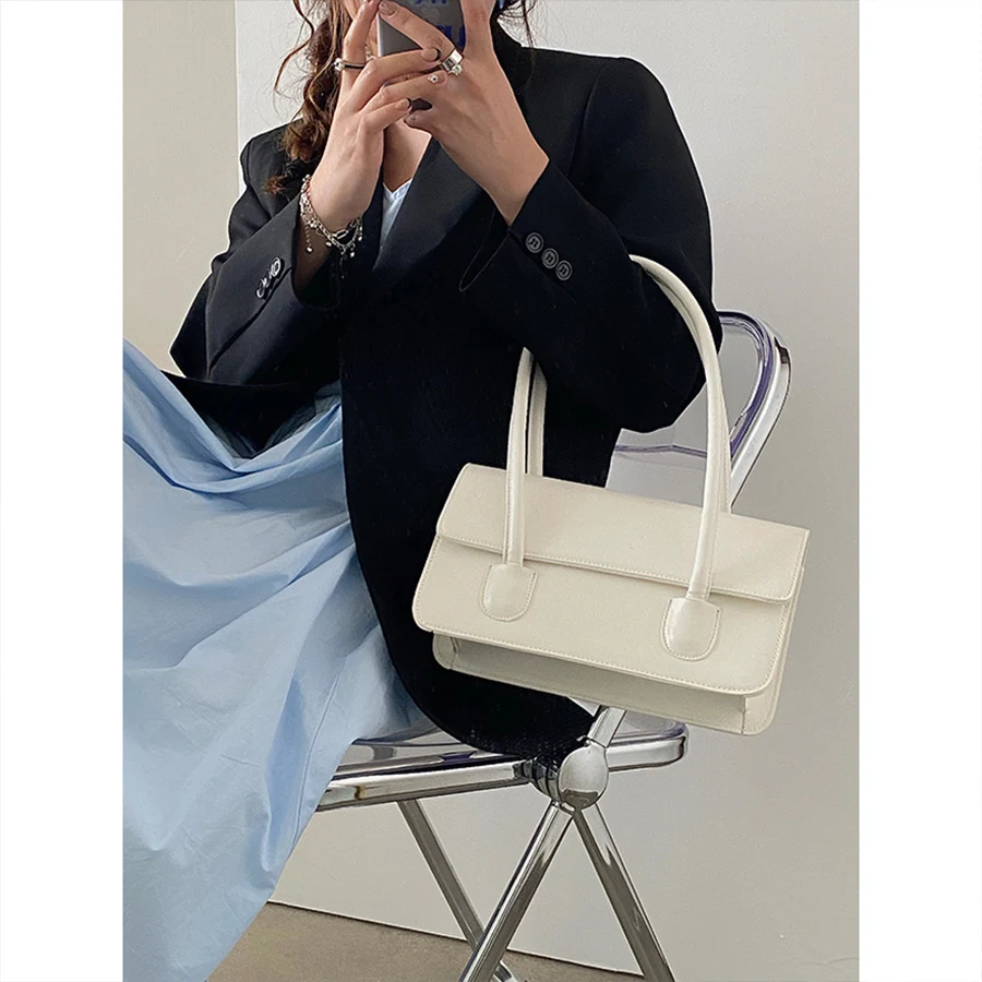 Luxury Design Women's Handbags Casual Oil Wax Leather Ladies Shoulder Bag Commuter Shopping Underarm Bag Large Office Tote Purse
Luxury Design Women's Handbags Casual Oil Wax Leather Ladies Shoulder Bag Commuter Shopping Underarm Bag Large Office Tote Purse