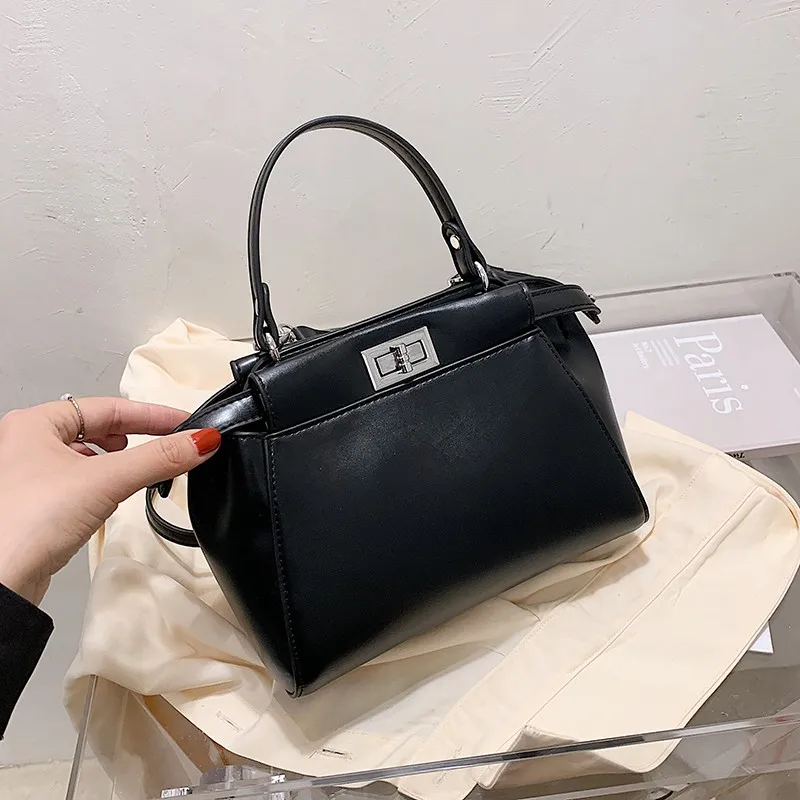 High Quality Little Handbags for Women 2021 New Fashion Casual Shopping Shoulder Messenger Bags Luxury Brand Designer Peekaboo
High Quality Little Handbags for Women 2021 New Fashion Casual Shopping Shoulder Messenger Bags Luxury Brand Designer Peekaboo