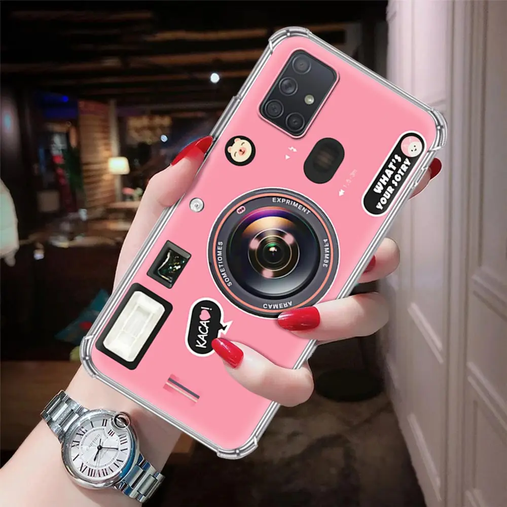 Vintage Camera Case For Samsung Galaxy A51 A71 M31 A21s A31 A41 A21 M30 M51 M21 Bolsa Airbag Anti-Fall Phone Capas
Vintage Camera Case For Samsung Galaxy A51 A71 M31 A21s A31 A41 A21 M30 M51 M21 Bolsa Airbag Anti-Fall Phone Capas