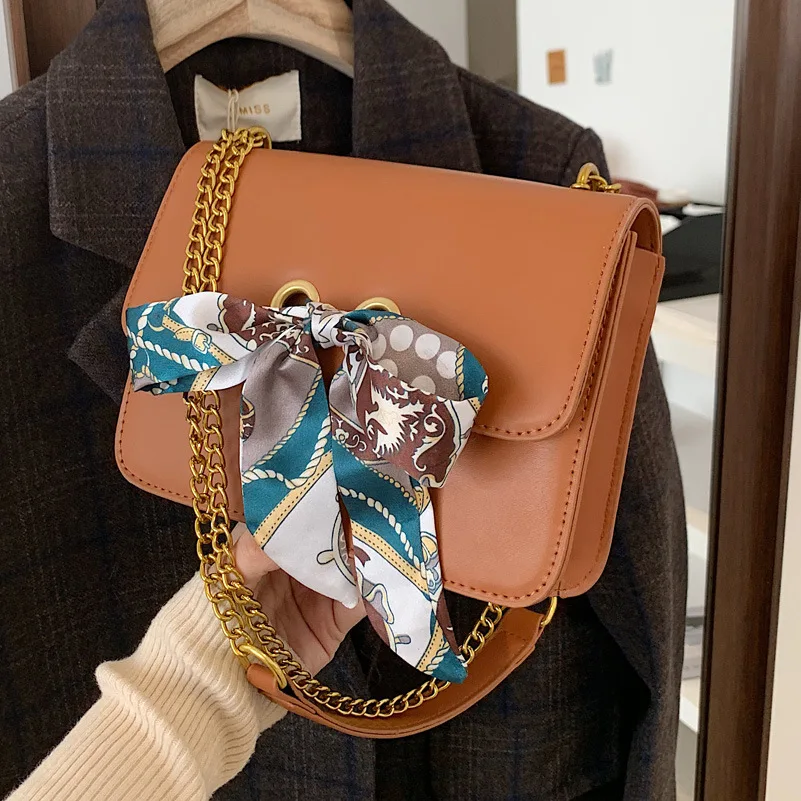 2021 New Trendy Fashion Ladies All-match Messenger Bag High-end Western Style Chain Small Square Bag Popular Small Bag Female
2021 New Trendy Fashion Ladies All-match Messenger Bag High-end Western Style Chain Small Square Bag Popular Small Bag Female
