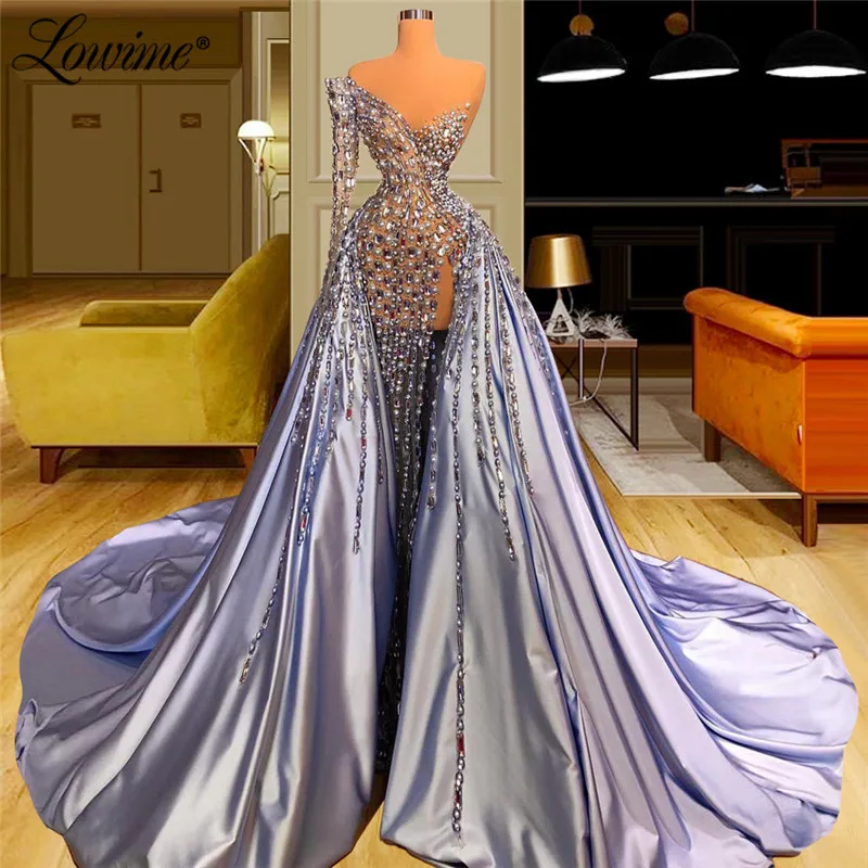 Lowime 2021 See Through Heavy Beading Dubai Evening Dresses Crystals Long Prom Dress Robe De Soiree Illusion Celebrity Dresses
Lowime 2021 See Through Heavy Beading Dubai Evening Dresses Crystals Long Prom Dress Robe De Soiree Illusion Celebrity Dresses