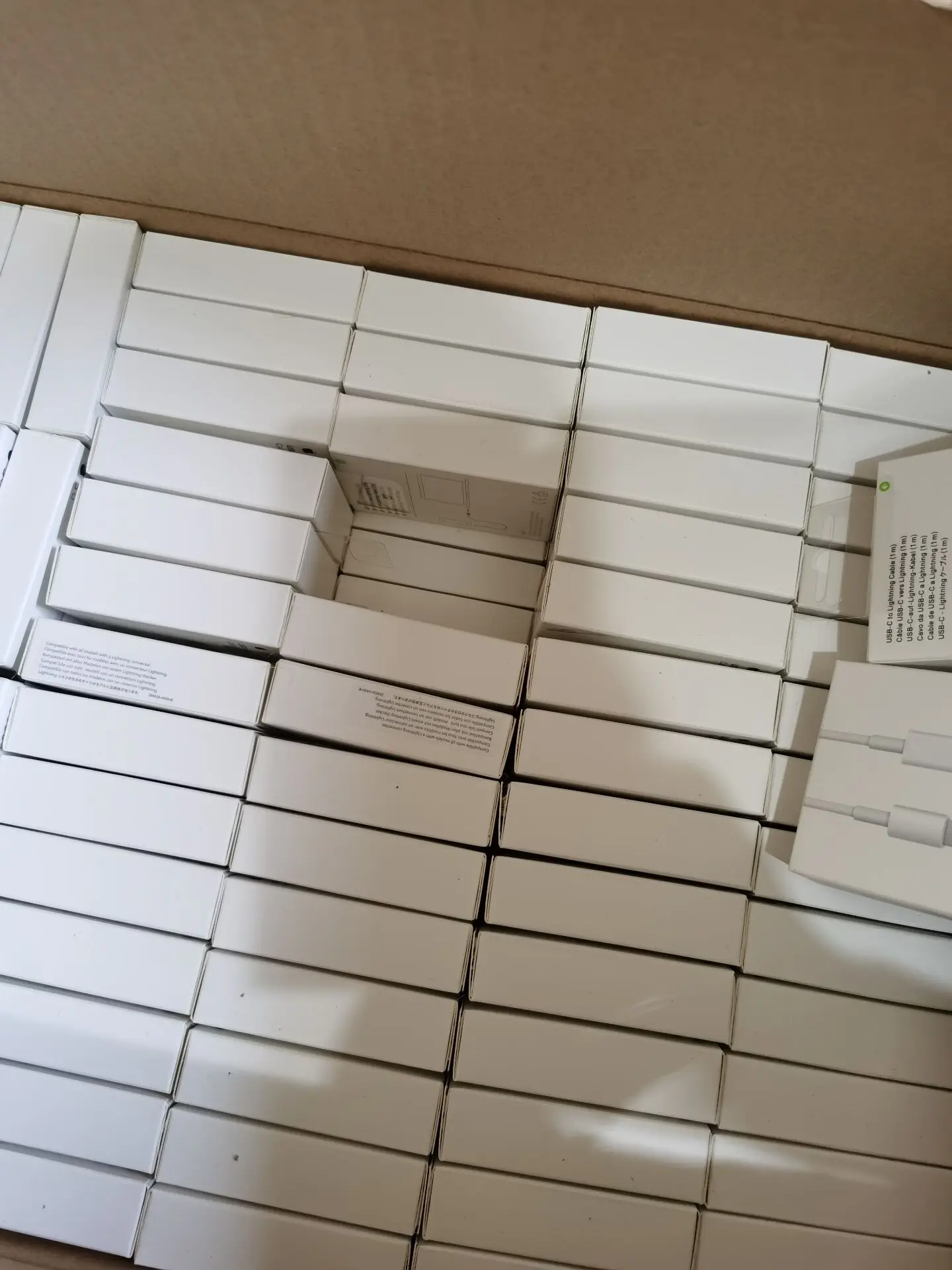 800pcs/lot PD fast charging usb c cable 1m for iP12 11 8 pin to Type C Macbook to phone usb-c with retail box
800pcs/lot PD fast charging usb c cable 1m for iP12 11 8 pin to Type C Macbook to phone usb-c with retail box