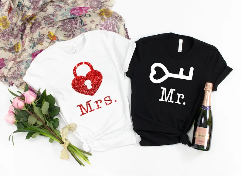 Lock and key couple His & Hers, Matching Wedding Gift,Couple Valentines Gift Couple Shir 100% cotton Unisex y2k Drop shipping
Lock and key couple His & Hers, Matching Wedding Gift,Couple Valentines Gift Couple Shir 100% cotton Unisex y2k Drop shipping