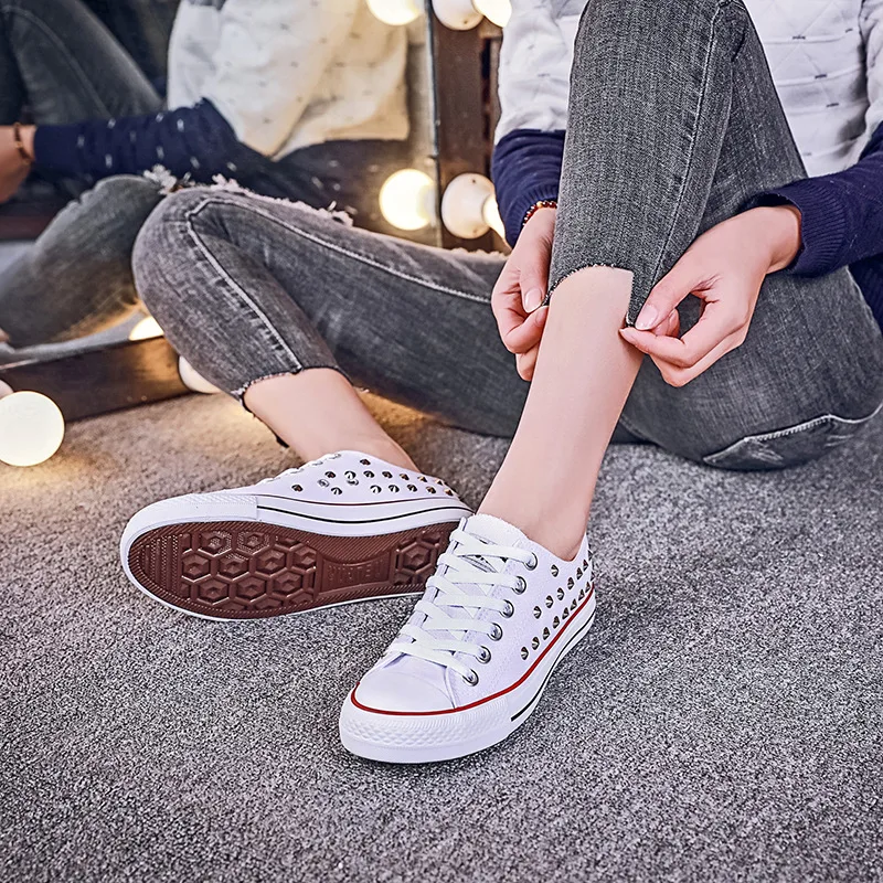 Latest Shoes Women's Vulcanized Shoes Metal Rivet Sneakers Canvas casual Flat Shoes Summer 2021 Autumn Lace-up Shallow Sneakers
Latest Shoes Women's Vulcanized Shoes Metal Rivet Sneakers Canvas casual Flat Shoes Summer 2021 Autumn Lace-up Shallow Sneakers