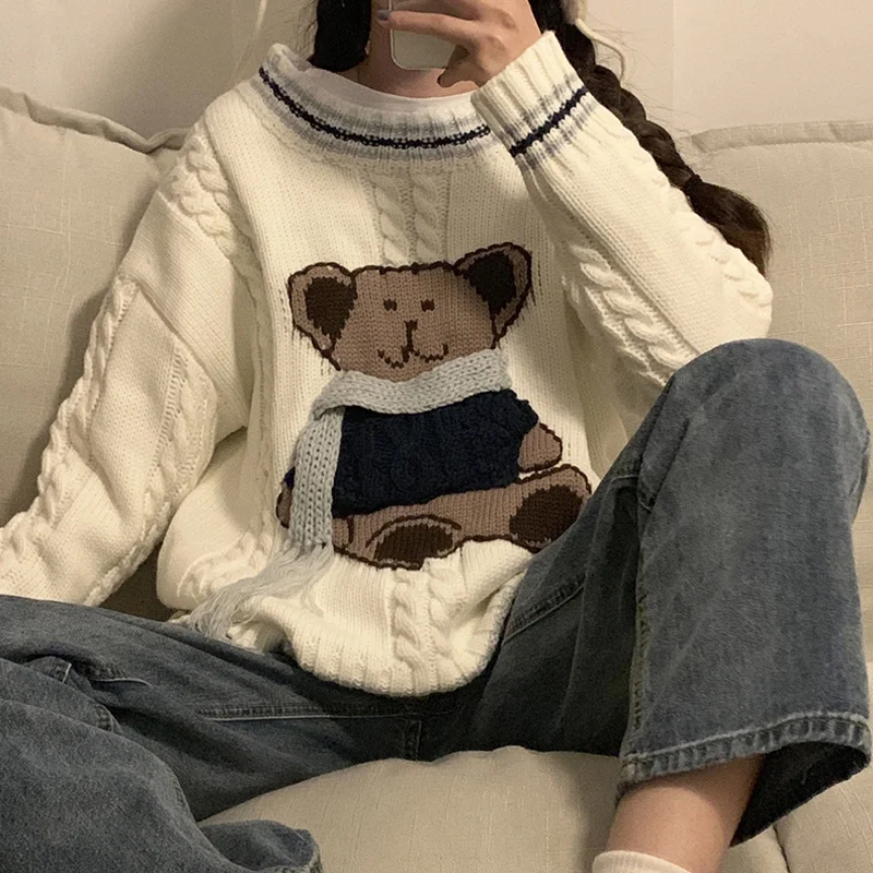 Korean Fashion Sweet And Cute Bear Embroidery Pullover Loose Warm Knitted Sweater College Style 2021 Autumn And Winter New
Korean Fashion Sweet And Cute Bear Embroidery Pullover Loose Warm Knitted Sweater College Style 2021 Autumn And Winter New