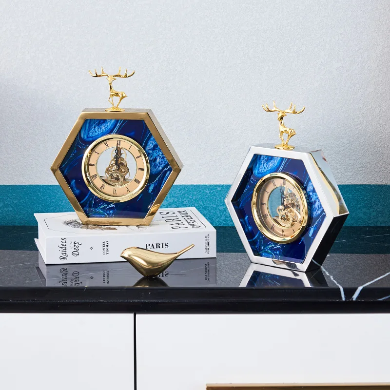 Light Luxury Elk Desk Clock Geometric Shape American Creative Living Room Bedroom Bedside Table Clock Desktop Ornaments
Light Luxury Elk Desk Clock Geometric Shape American Creative Living Room Bedroom Bedside Table Clock Desktop Ornaments