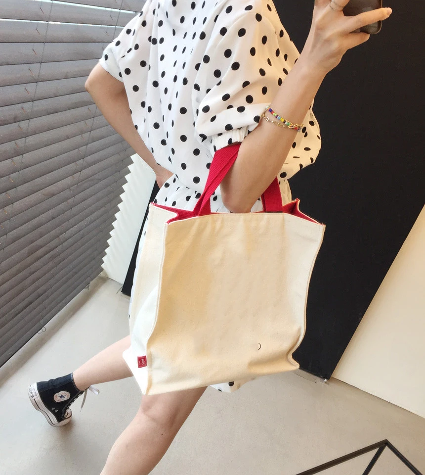 Korejpaa Women Jumpsuits 2021 Summer Korea Chic Retro Elegant V-Neck Polka-Dot Side Single-Breasted Lace-Up Puff Sleeve Jumpsuit
Korejpaa Women Jumpsuits 2021 Summer Korea Chic Retro Elegant V-Neck Polka-Dot Side Single-Breasted Lace-Up Puff Sleeve Jumpsuit