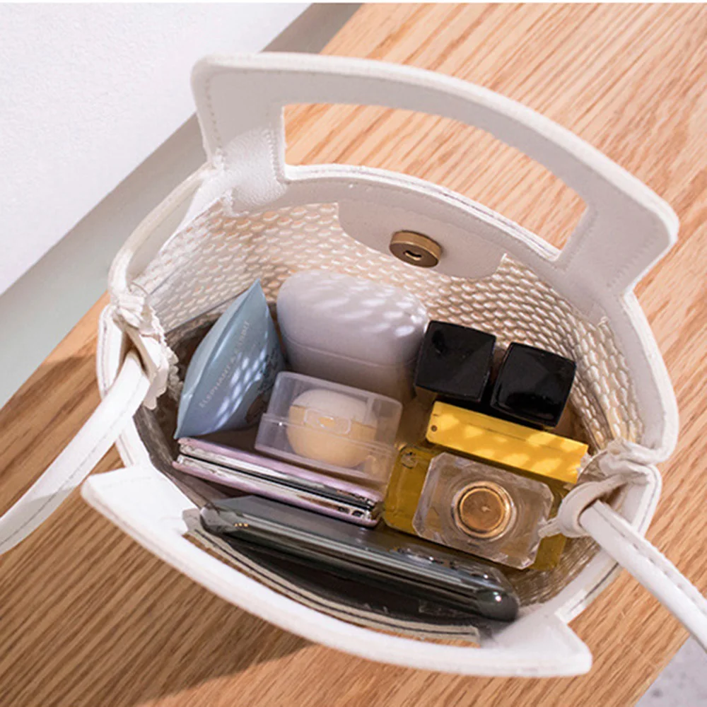 Fashion Women's Mesh Bag Simple Handbags Transparent Contrast Bags Practical Single Shoulder Messenger Tote Bags Phone Bag
Fashion Women's Mesh Bag Simple Handbags Transparent Contrast Bags Practical Single Shoulder Messenger Tote Bags Phone Bag