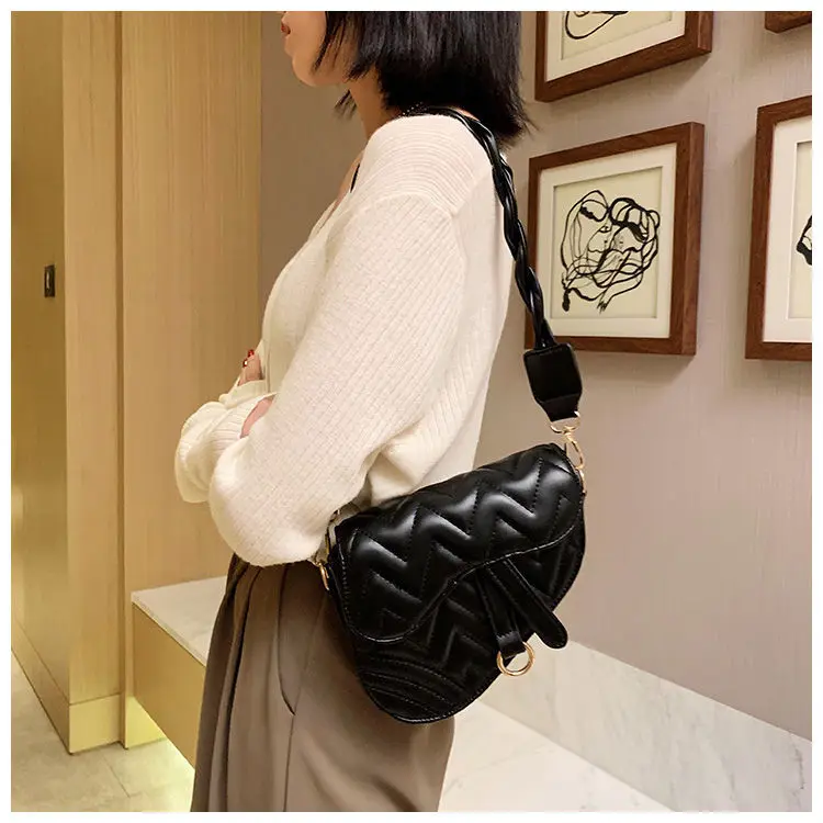 2020 New Lady Shoulder Bag Fashion Portable Small Square Bag Messenger Bag Fashion Lady Shoulder Bag QWE15-QWE18
2020 New Lady Shoulder Bag Fashion Portable Small Square Bag Messenger Bag Fashion Lady Shoulder Bag QWE15-QWE18