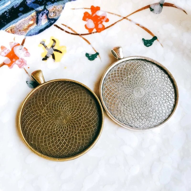 5 шт./лот 40 мм ожерелье с подвеской античная бронза серебро стекло Кабошон Пустые Базовые принадлежности для ювелирных изделий фурнитура T202
5 шт./лот 40 мм ожерелье с подвеской античная бронза серебро стекло Кабошон Пустые Базовые принадлежности для ювелирных изделий фурнитура T202