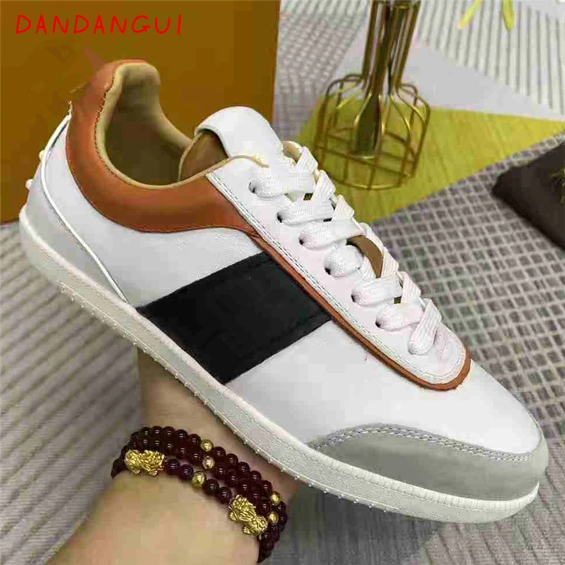 Genuine Leather Designer Couple Sneakers Luxury Brand Casual Tennis Women's Running Shoes Autumn Winter Fashion New Men's Shoes
Genuine Leather Designer Couple Sneakers Luxury Brand Casual Tennis Women's Running Shoes Autumn Winter Fashion New Men's Shoes