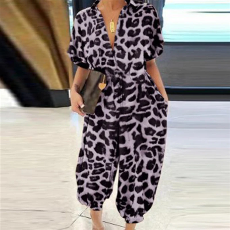 Plus Size Summer Romper Women Sexy Leopard Print Retro Jumpsuits Short Sleeve Casual Loose Buttons Cargo Pants Overalls
Plus Size Summer Romper Women Sexy Leopard Print Retro Jumpsuits Short Sleeve Casual Loose Buttons Cargo Pants Overalls