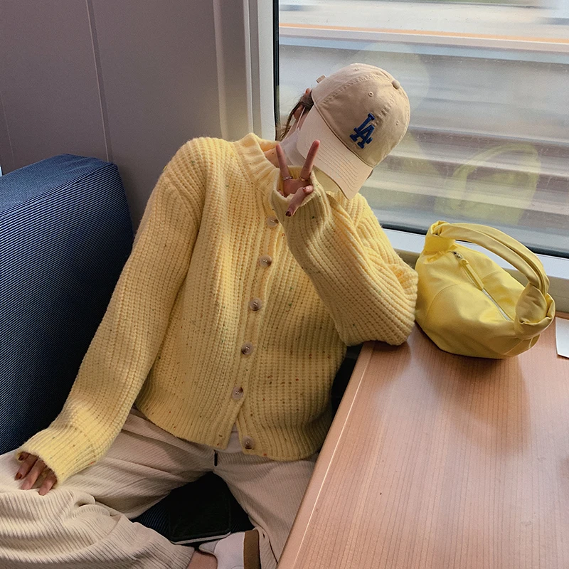 Spring Autumn New Women's Sweater O Collar Long Sleeve Tops Solid Color Loose Knitting Casual Fashion Cardigan Comfortable
Spring Autumn New Women's Sweater O Collar Long Sleeve Tops Solid Color Loose Knitting Casual Fashion Cardigan Comfortable