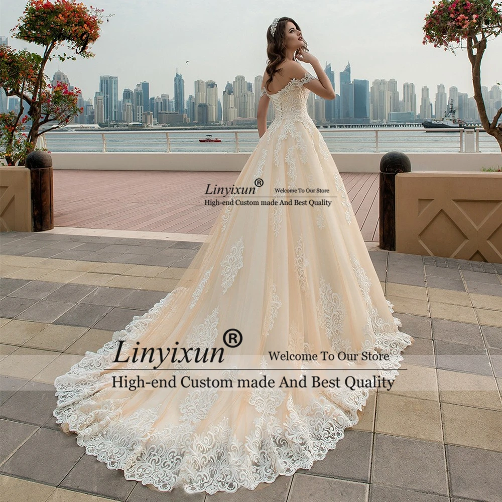 Off The Shoulder A Line Lace Wedding Dresses Applique Beading Lace Up Bride Dress Chapel Train Bridal Gown Plus Vestido De Novia
Off The Shoulder A Line Lace Wedding Dresses Applique Beading Lace Up Bride Dress Chapel Train Bridal Gown Plus Vestido De Novia