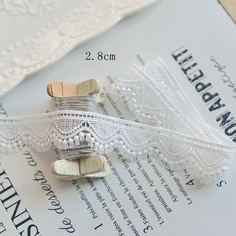 14yards Width 2.8cm White Water Soluble Polyester Tassels Lace Trim Fabric Ribbons DIY Dress Clothing Skirt Edge Accessories
14yards Width 2.8cm White Water Soluble Polyester Tassels Lace Trim Fabric Ribbons DIY Dress Clothing Skirt Edge Accessories