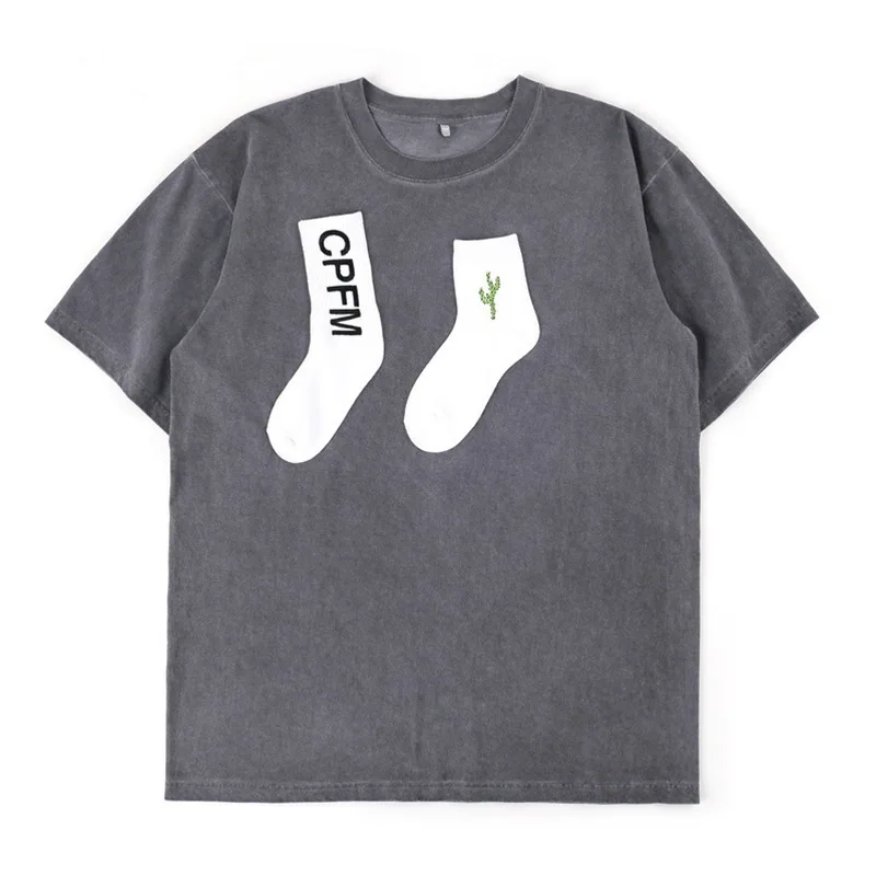 2020 spring and summer new fashion brand men's washing used stereo socks embroidery men's loose short sleeve T-shirt
2020 spring and summer new fashion brand men's washing used stereo socks embroidery men's loose short sleeve T-shirt