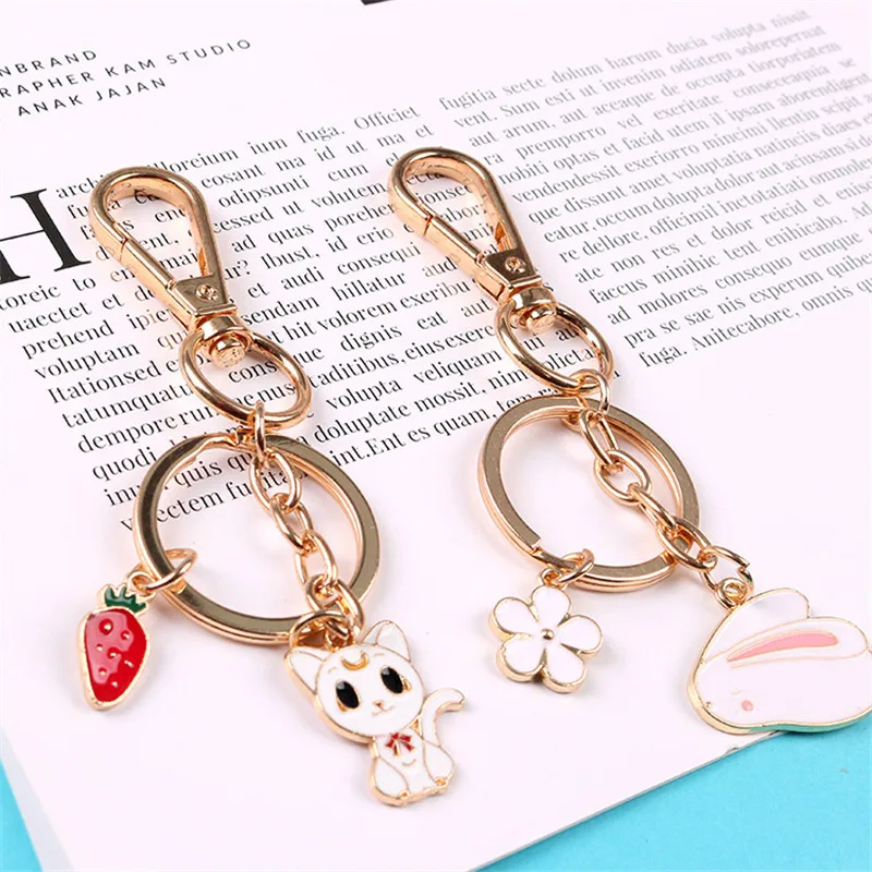 Exquisite Japan Anime Keychain Holder Alloy Astronaut Cat Corgi Dog Rabbit charm Key Chain For Airpods Pendant Keyring
Exquisite Japan Anime Keychain Holder Alloy Astronaut Cat Corgi Dog Rabbit charm Key Chain For Airpods Pendant Keyring