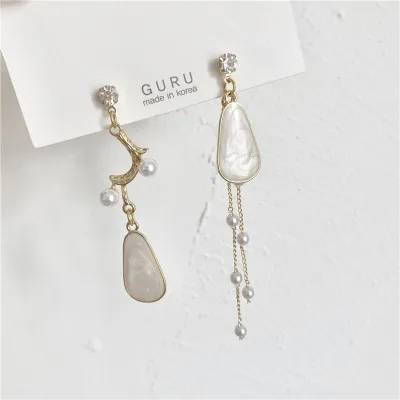 2020 fashion new style celebrity chain tassel Pendant Earrings Korean personality sweet high quality Earrings
2020 fashion new style celebrity chain tassel Pendant Earrings Korean personality sweet high quality Earrings