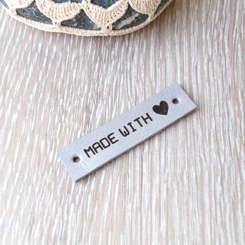 55pcs Customize Sewing Leather tags for Handmade items Brand logo Knitting labels Crochet Clothing label cosas personalizadas
55pcs Customize Sewing Leather tags for Handmade items Brand logo Knitting labels Crochet Clothing label cosas personalizadas