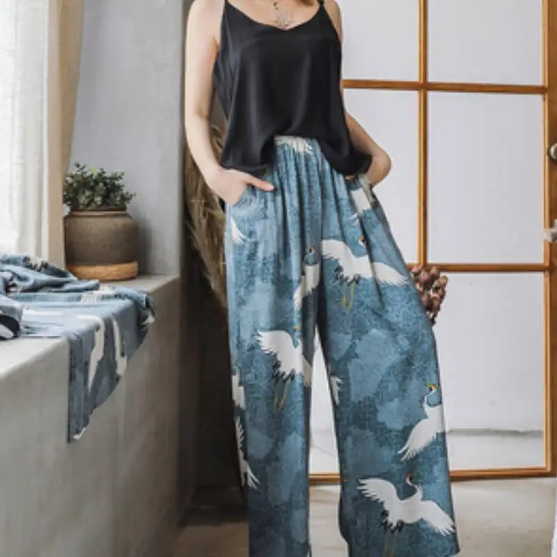 Japanese Cardigan Kimonos Women Yukata Robe Kimono Crane Print Blue Sleepy Wear Coat Wind Casual Coat Pants Strap Top Set Girl
Japanese Cardigan Kimonos Women Yukata Robe Kimono Crane Print Blue Sleepy Wear Coat Wind Casual Coat Pants Strap Top Set Girl